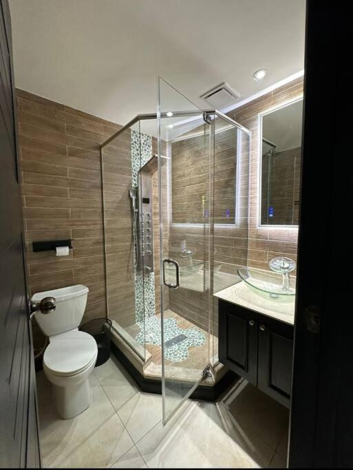 The Jewel Apartment Кингстън Екстериор снимка